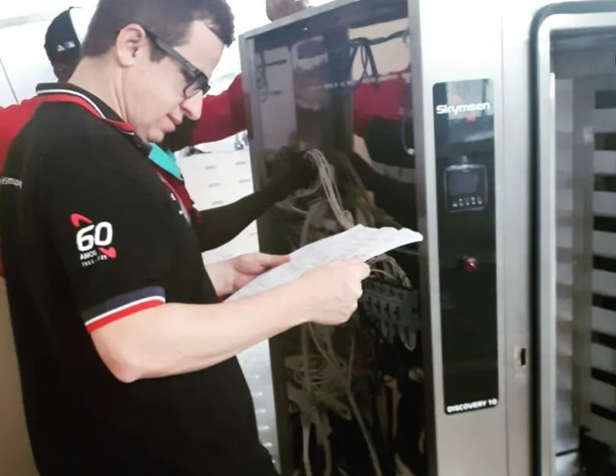 Manutenção em forno industrial